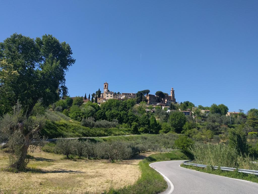 Casa Ghibellina Leilighet Castelbellino Eksteriør bilde